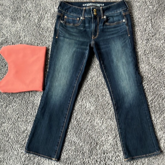 American Eagle Artist Crop, Size 6, dark wash jeans - Picture 2 of 5